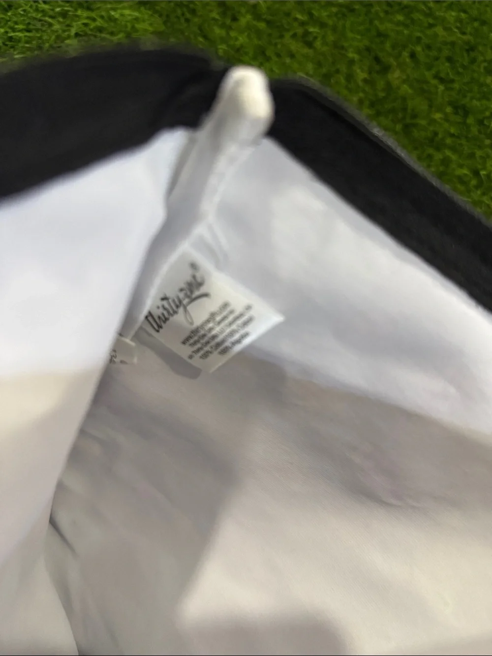 Discontinued Thirty-one - On Our Sleeves - Zipper Pouch